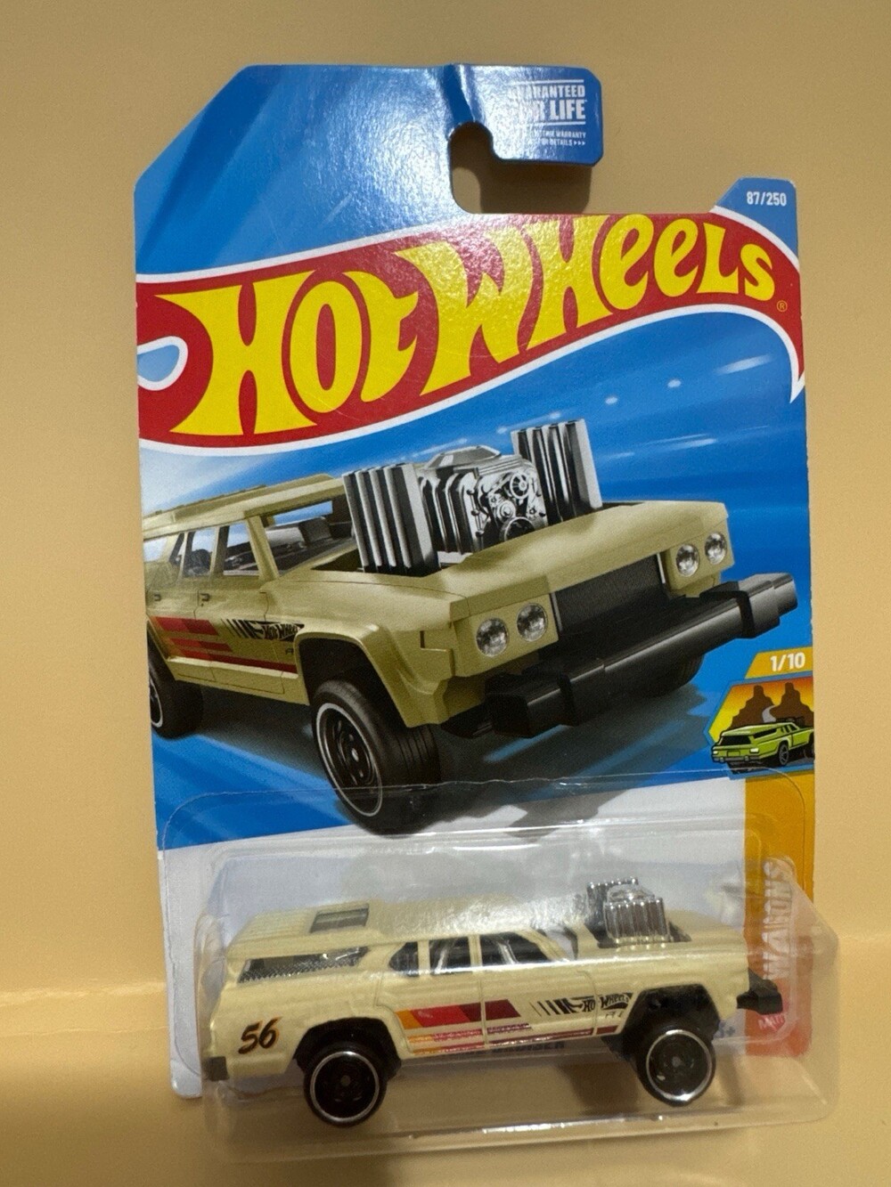 Hot Wheels Cruise Bruiser Tan 87/250 HW Wagons 1/10 #56 Demolition Station Wagon